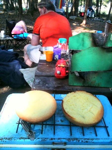 Victoria_Sponge_Cake_02.jpg